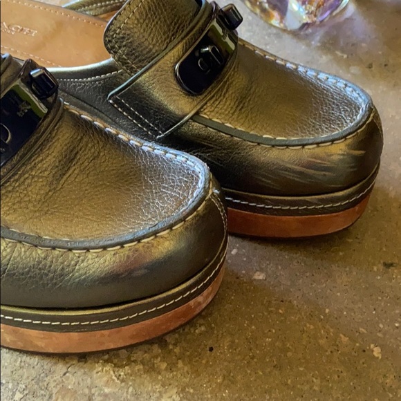 Couch platform clog - Picture 4 of 4